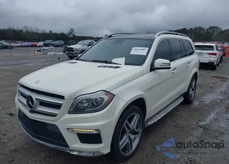 2015 Mercedes-Benz Gl 550 4Matic z USA, uszkodzony, nr VIN 4JGDF7DE5FA447016